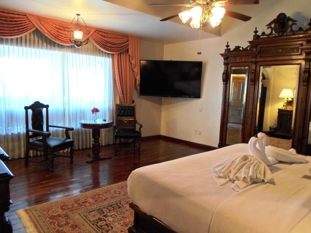 Virrey De Mendoza Hotel Morelia Room photo