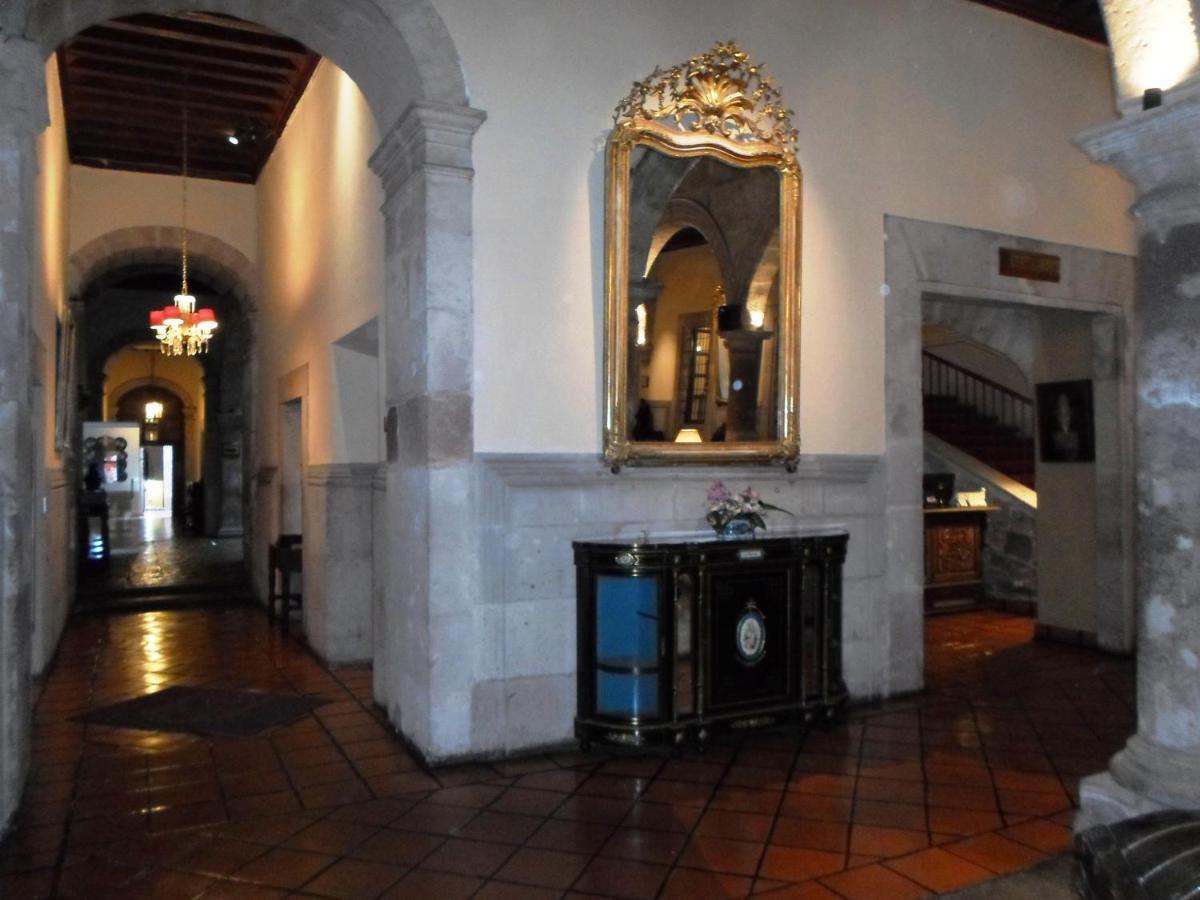 Virrey De Mendoza Hotel Morelia Exterior photo