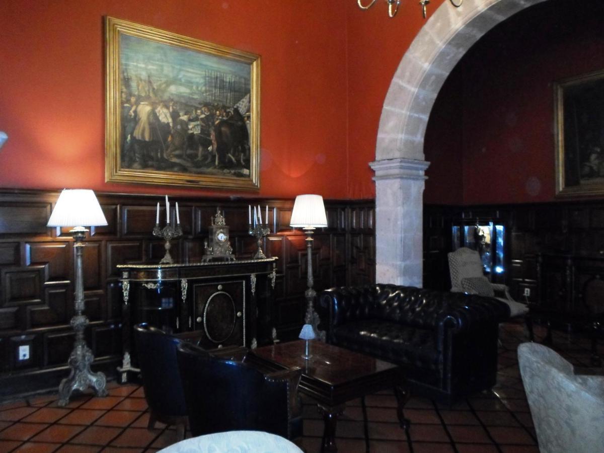 Virrey De Mendoza Hotel Morelia Exterior photo