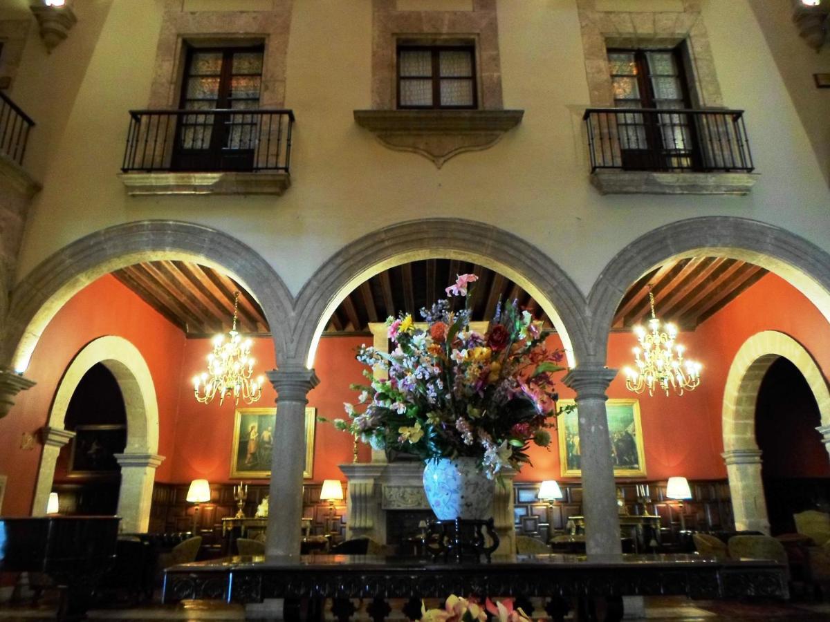 Virrey De Mendoza Hotel Morelia Exterior photo