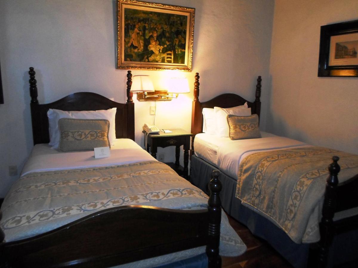 Virrey De Mendoza Hotel Morelia Room photo