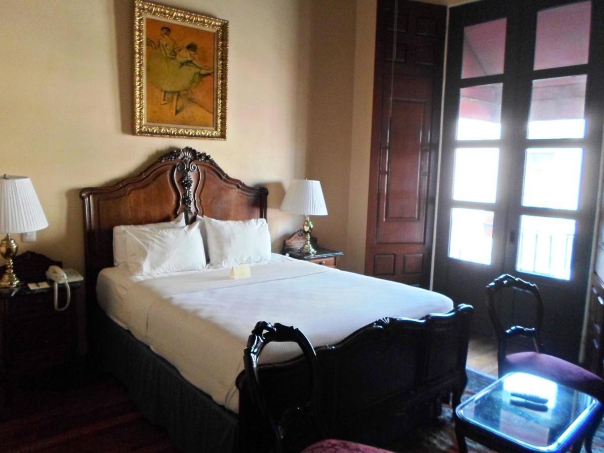 Virrey De Mendoza Hotel Morelia Room photo